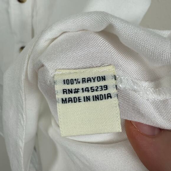 Sim & Sam Womens Sleeveless Top Size Medium Button Down Beach Vacation Travel - Picture 5 of 6